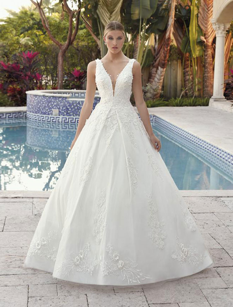 Style 1059 från Demetrios i a-line stil brudklänning