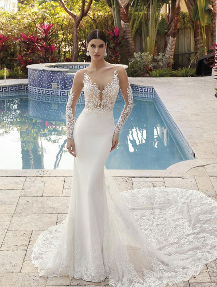 Style 1037 från Demetrios i sheath stil brudklänning
