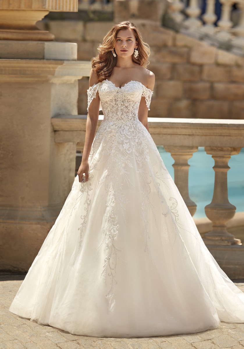 Style 1145 från Demetrios i a-line stil brudklänning