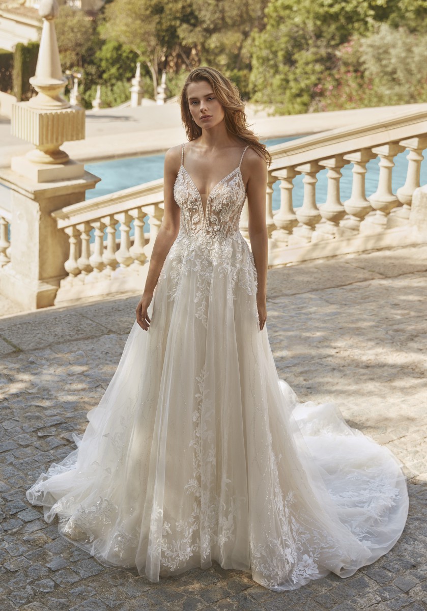 Style 1149 från Demetrios i a-line stil brudklänning