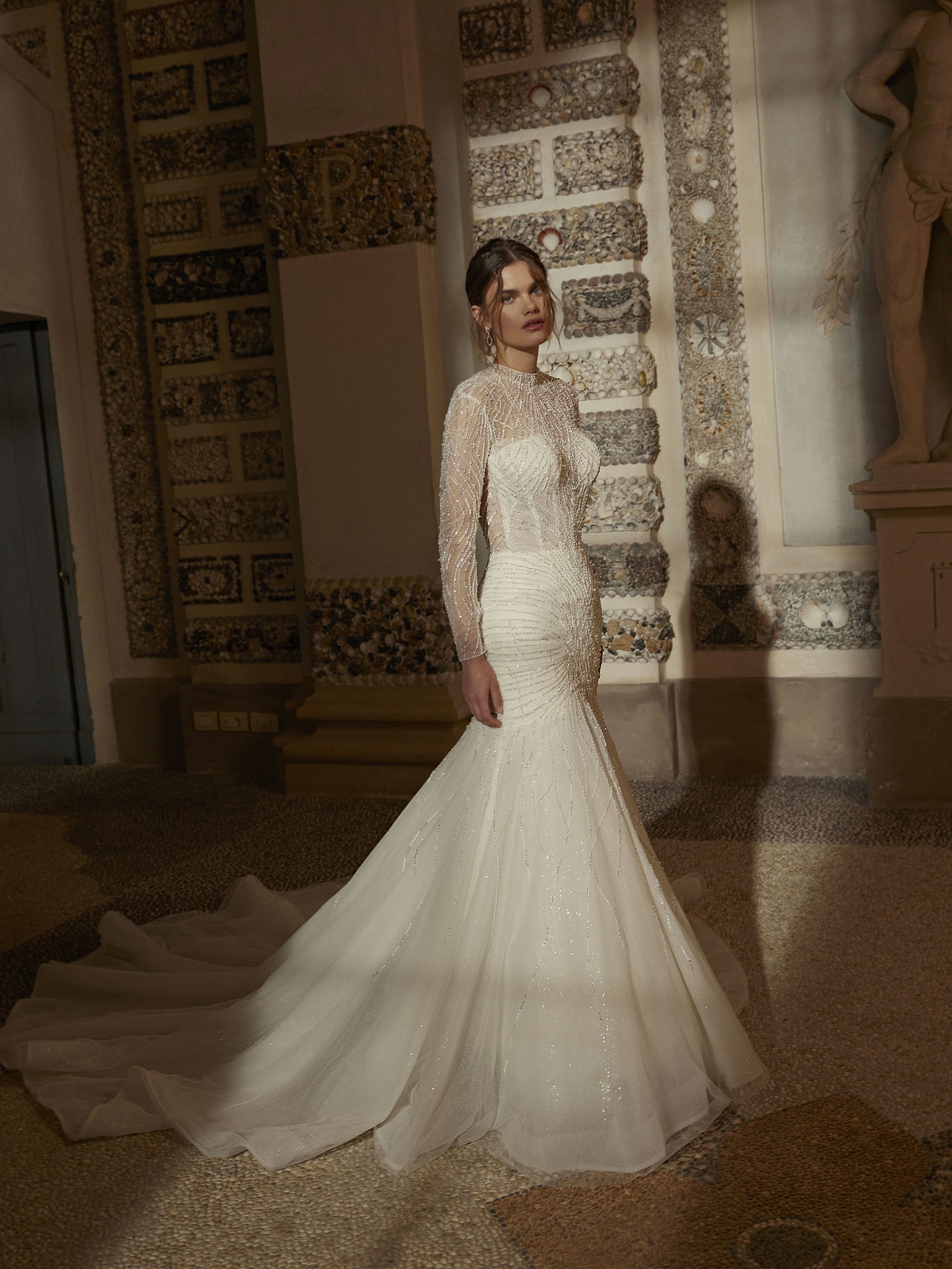 Style 1277 från Demetrios i flared stil brudklänning