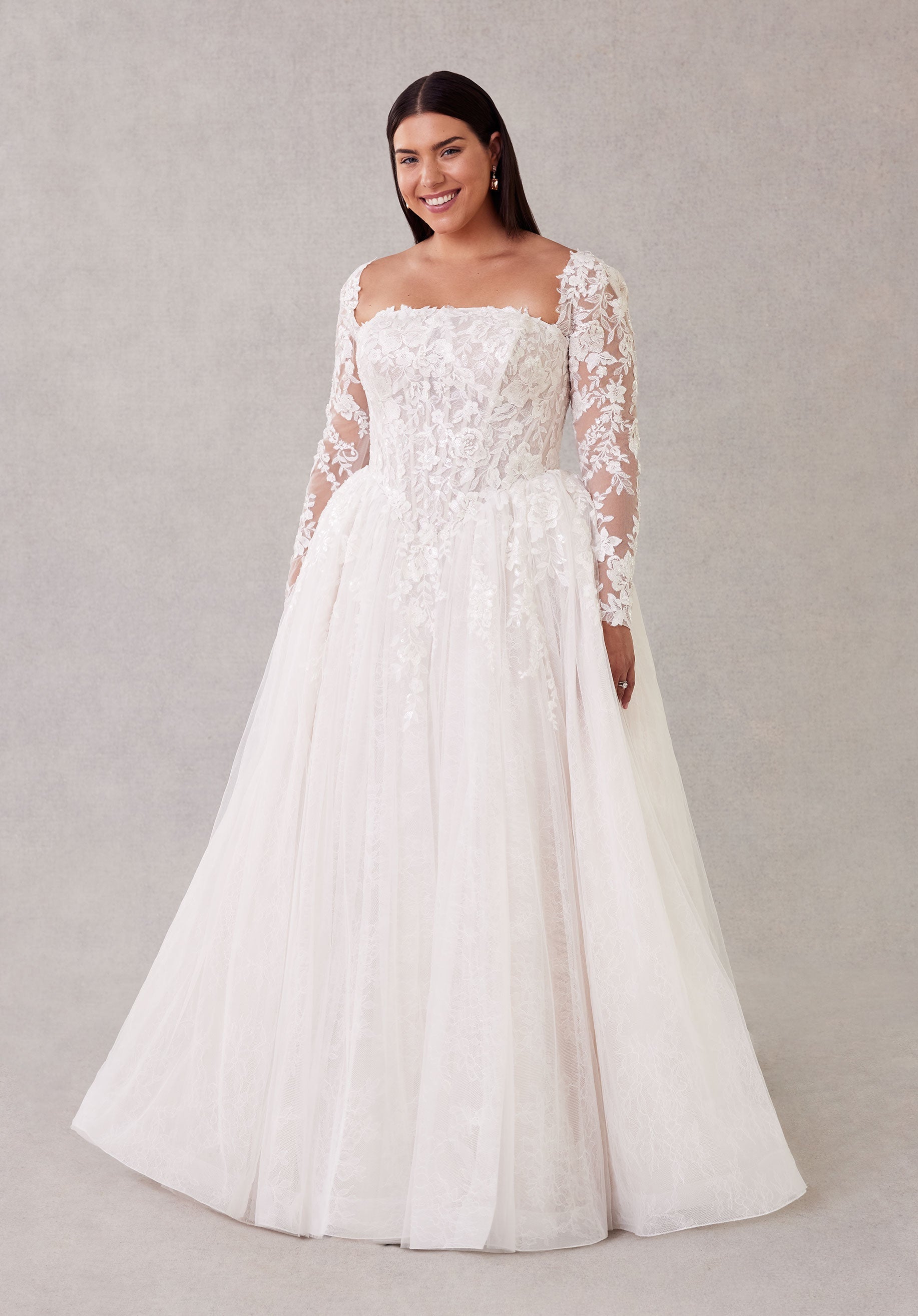 Sola från Morilee i a-line, ball gown stil brudklänning