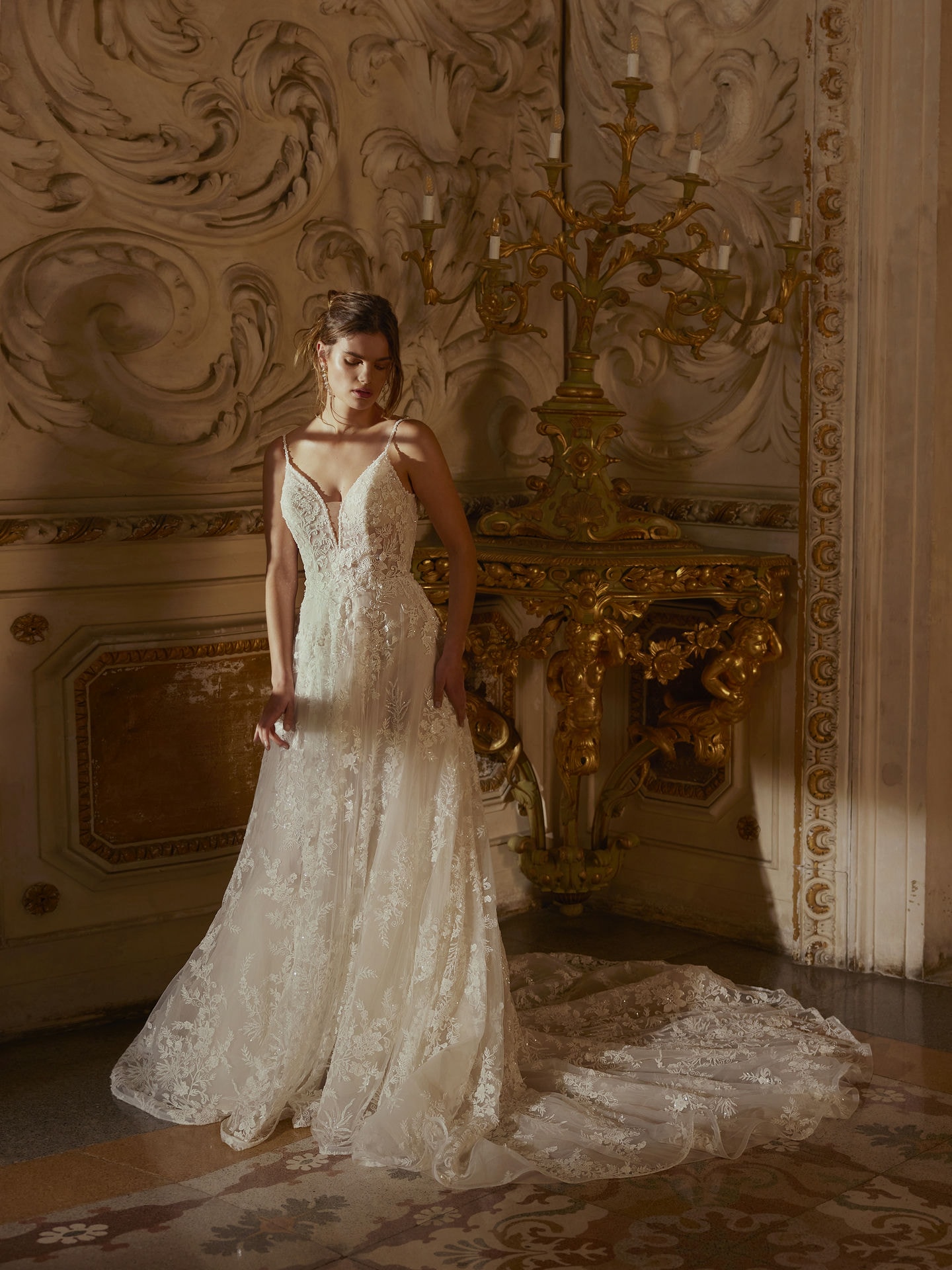 Style 1266 från Demetrios i a-line stil brudklänning
