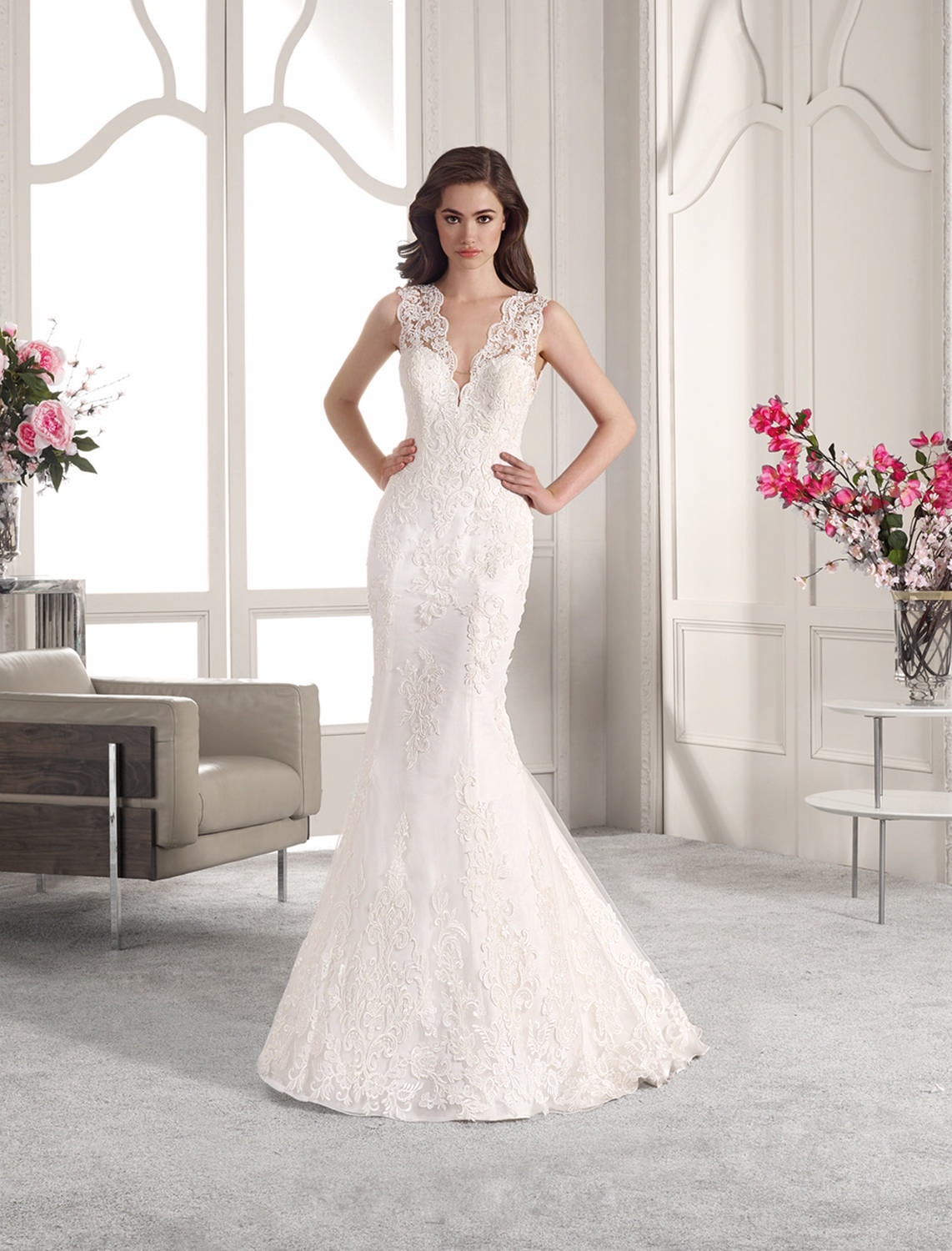 Style 833 från Demetrios i flared stil brudklänning