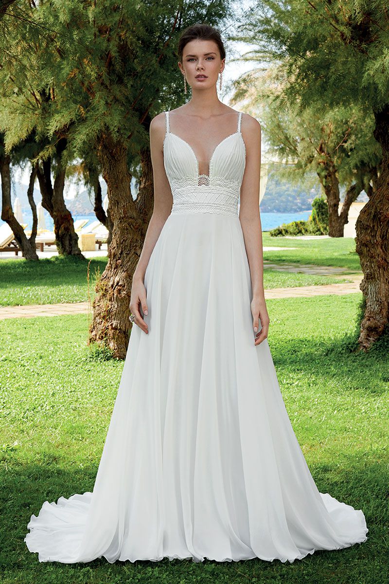 Style – DR338 från Demetrios i a-line stil brudklänning