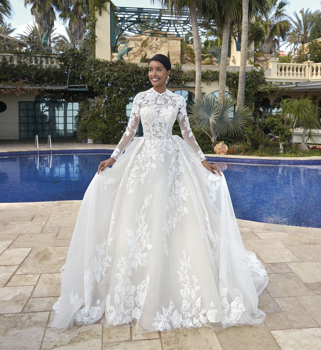 Style 1241 från Demetrios i a-line stil brudklänning