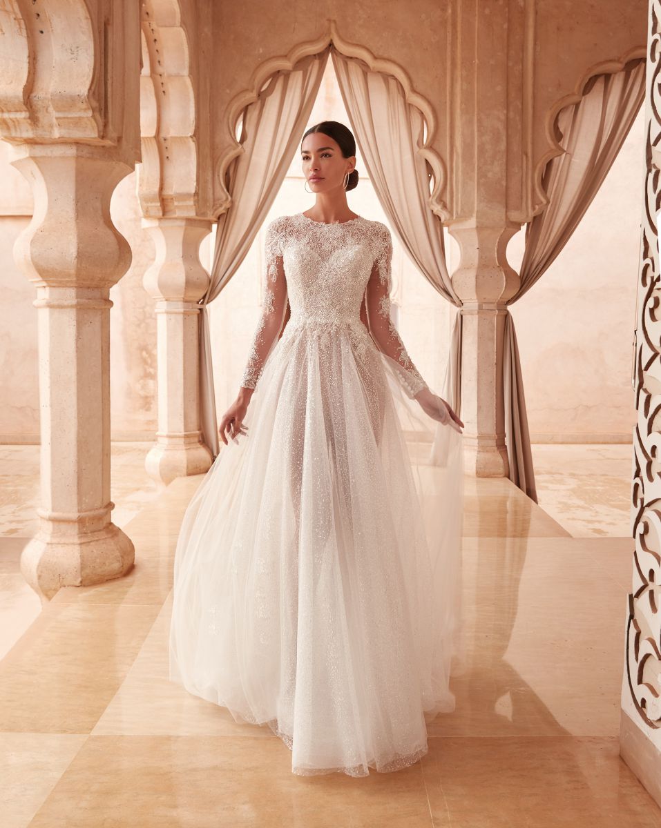 Style 1128 från Demetrios i a-line stil brudklänning