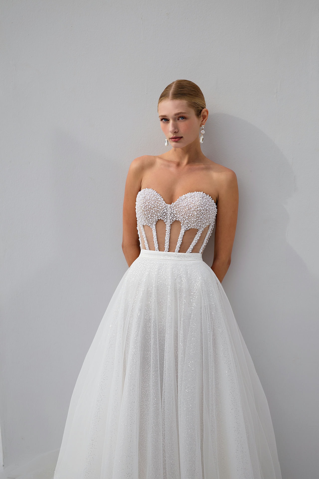 Style T235 från Demetrios i separate top stil brudklänning