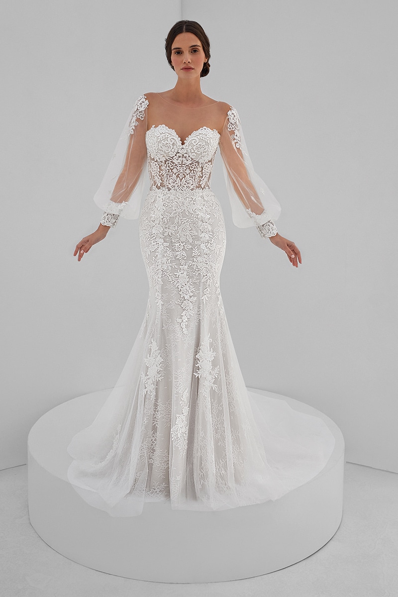Style 20307 från Demetrios i flared stil brudklänning