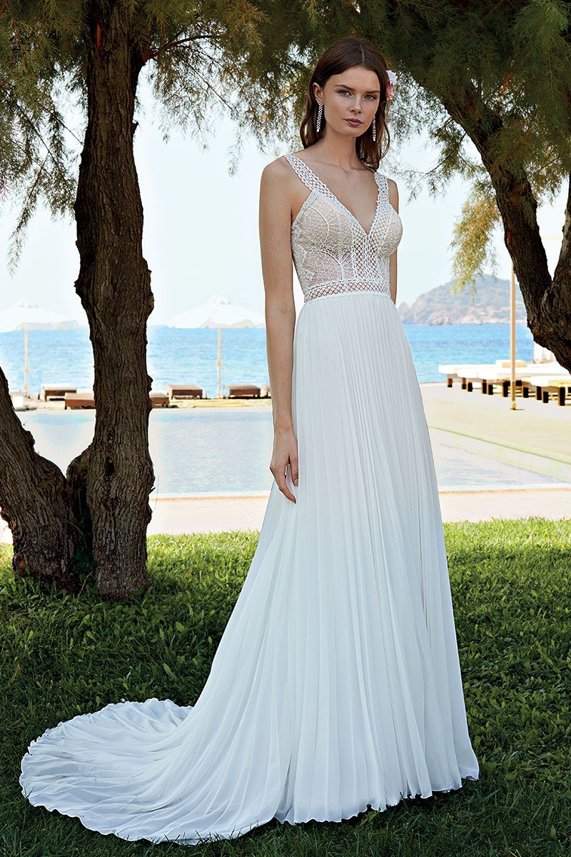 Style – DR335 från Demetrios i a-line stil brudklänning
