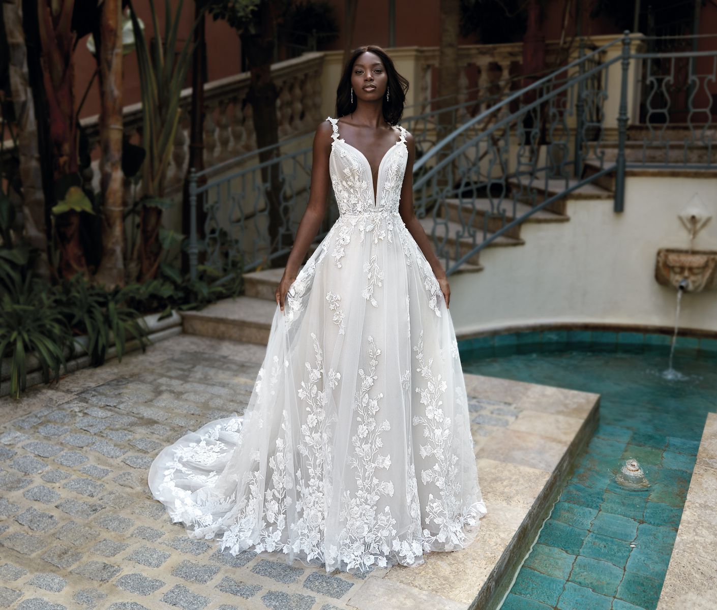 Style 1178 från Demetrios i a-line stil brudklänning
