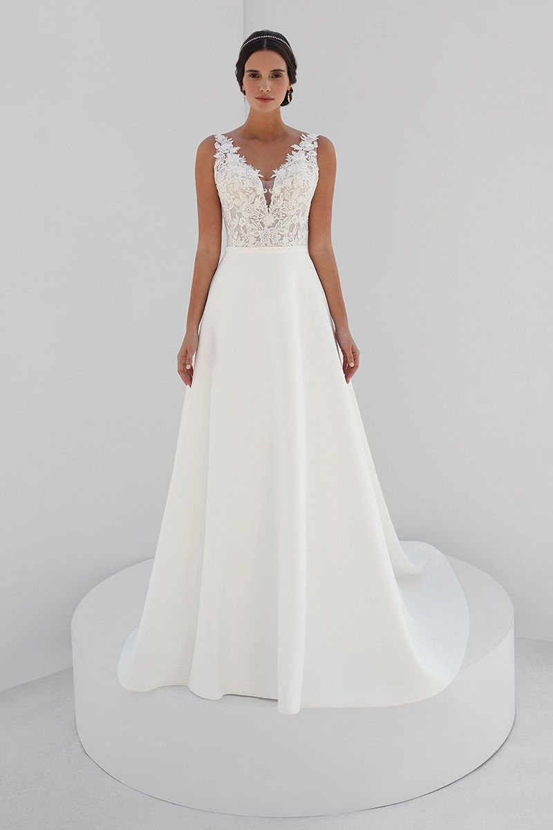 Style 20405 från Demetrios i a-line stil brudklänning