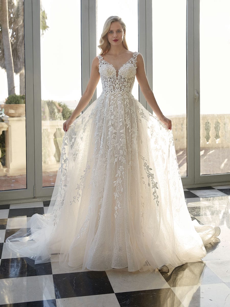 Style 1235 från Demetrios i a-line stil brudklänning