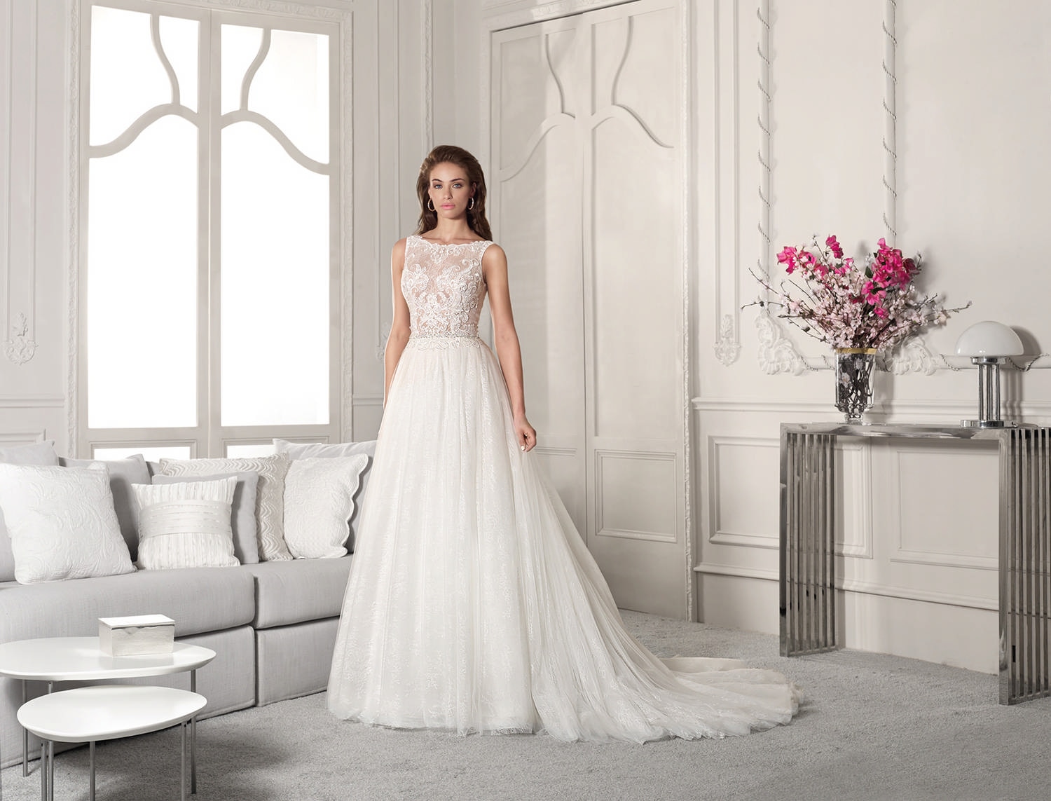 Style 829 från Demetrios i a-line stil brudklänning