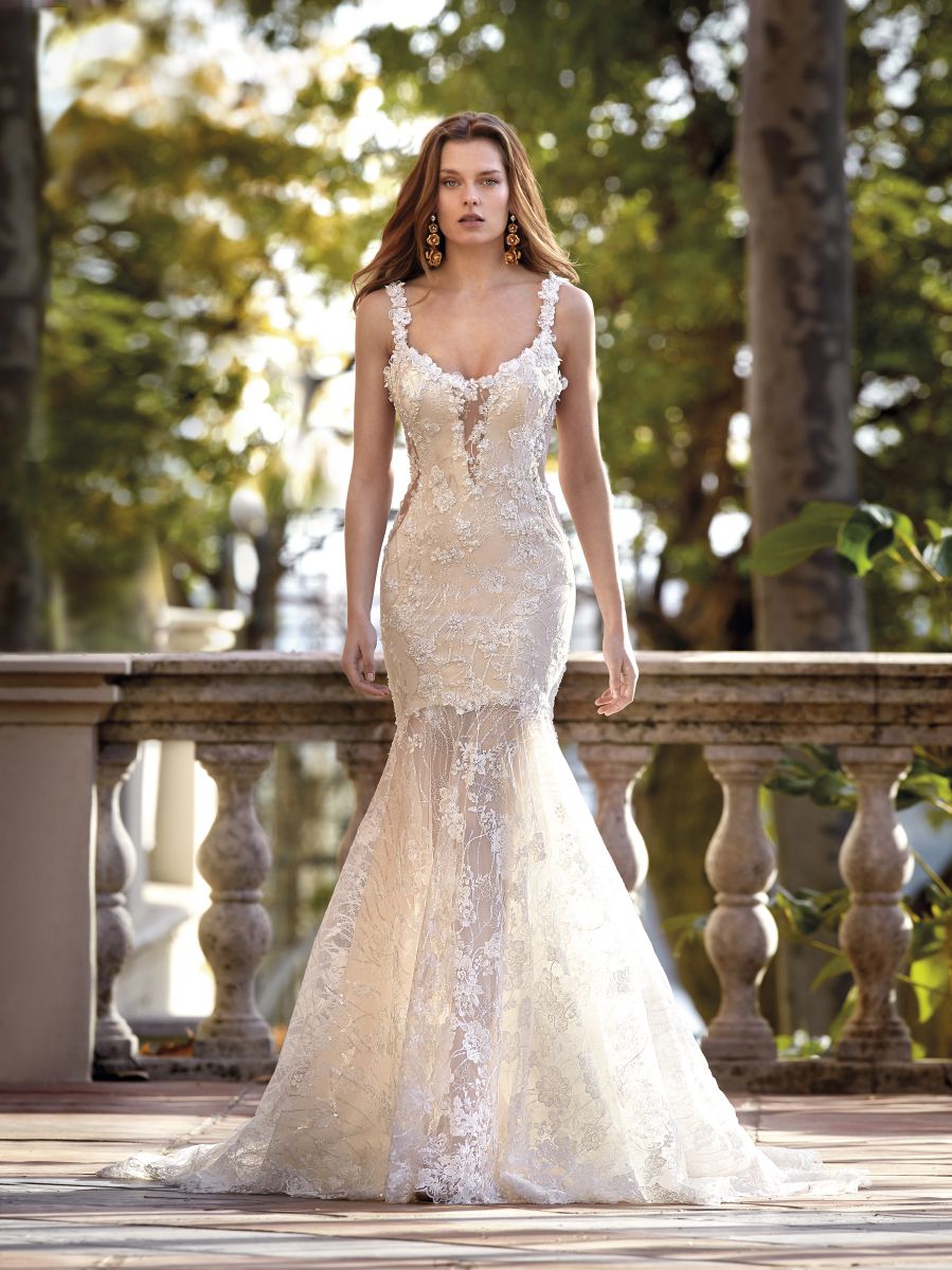 Style 1206 från Demetrios i flared stil brudklänning