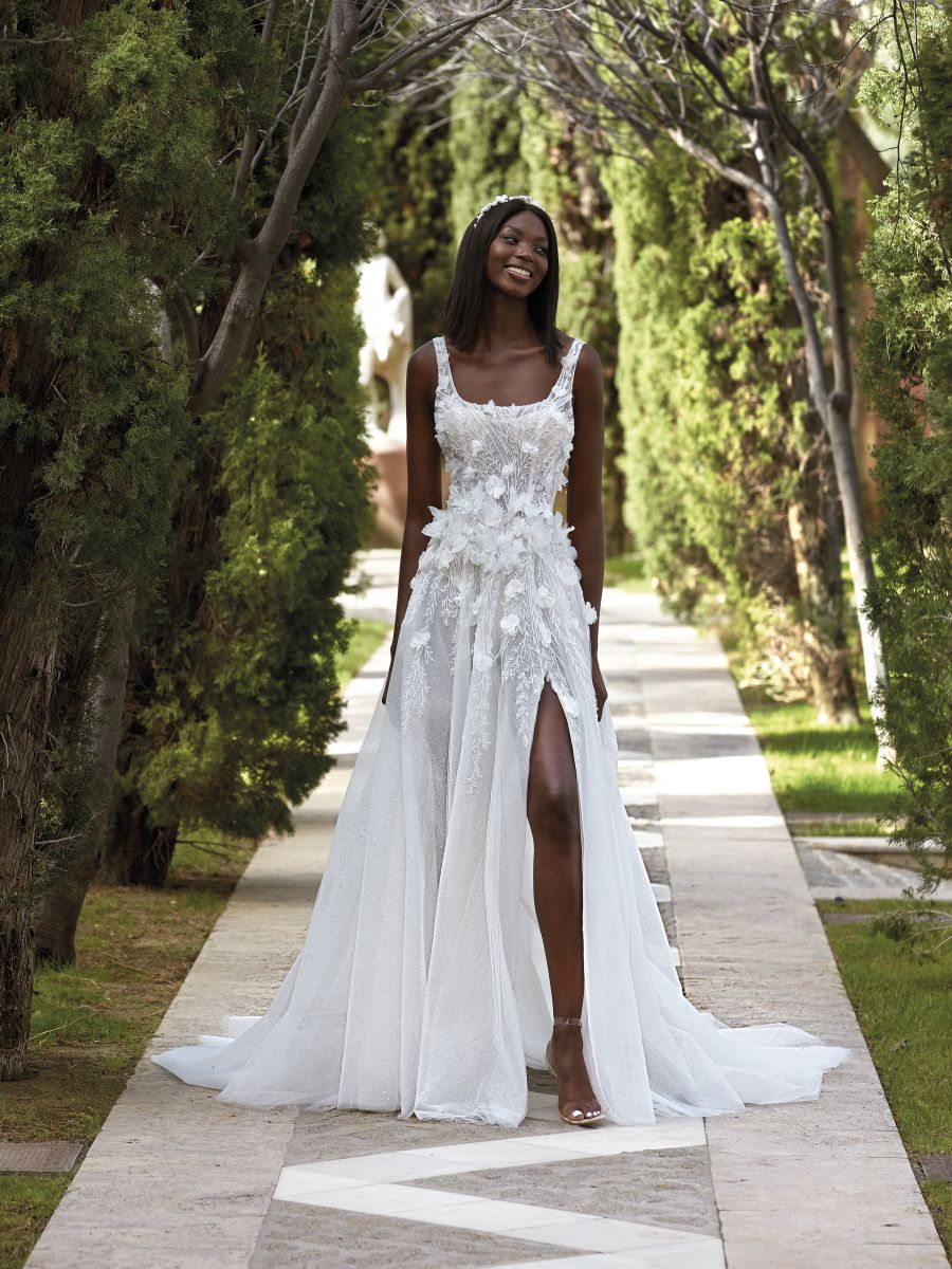 Style 1177 från Demetrios i a-line stil brudklänning