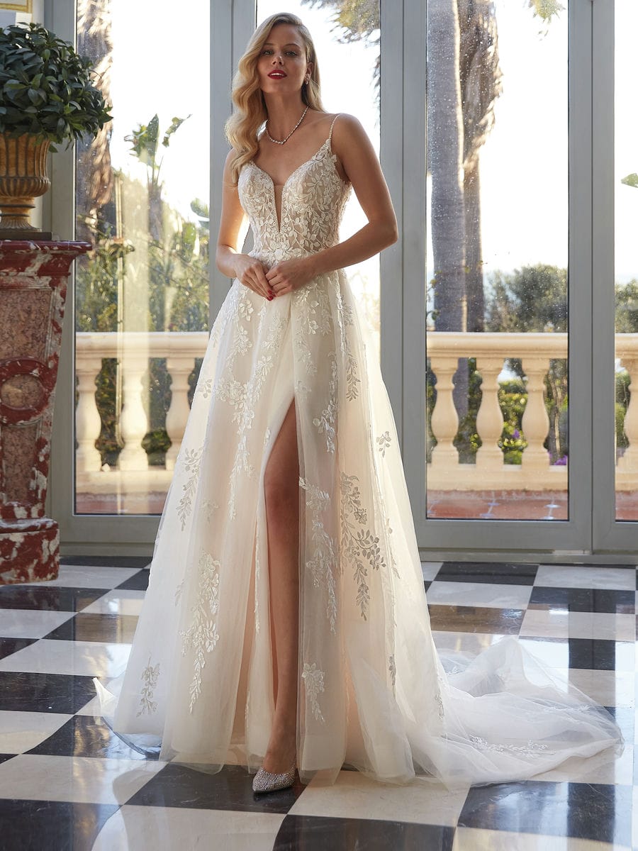 Style 1219 från Demetrios i a-line stil brudklänning