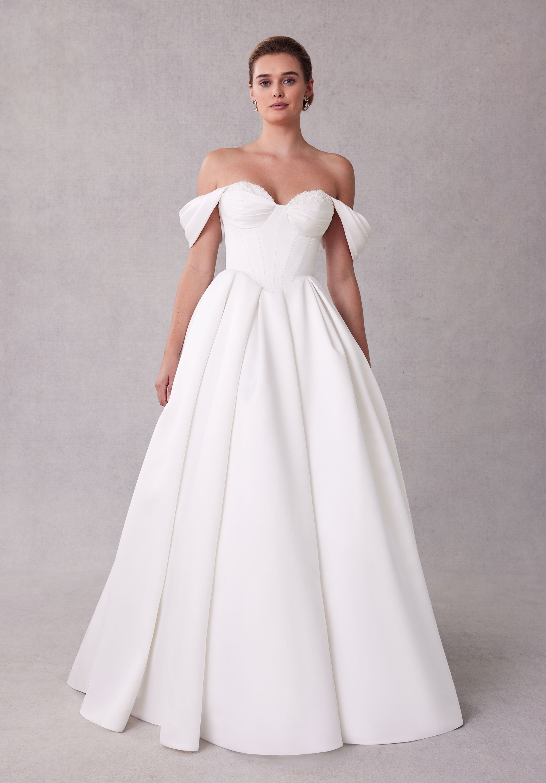Sofina från Morilee i a-line, ball gown stil brudklänning