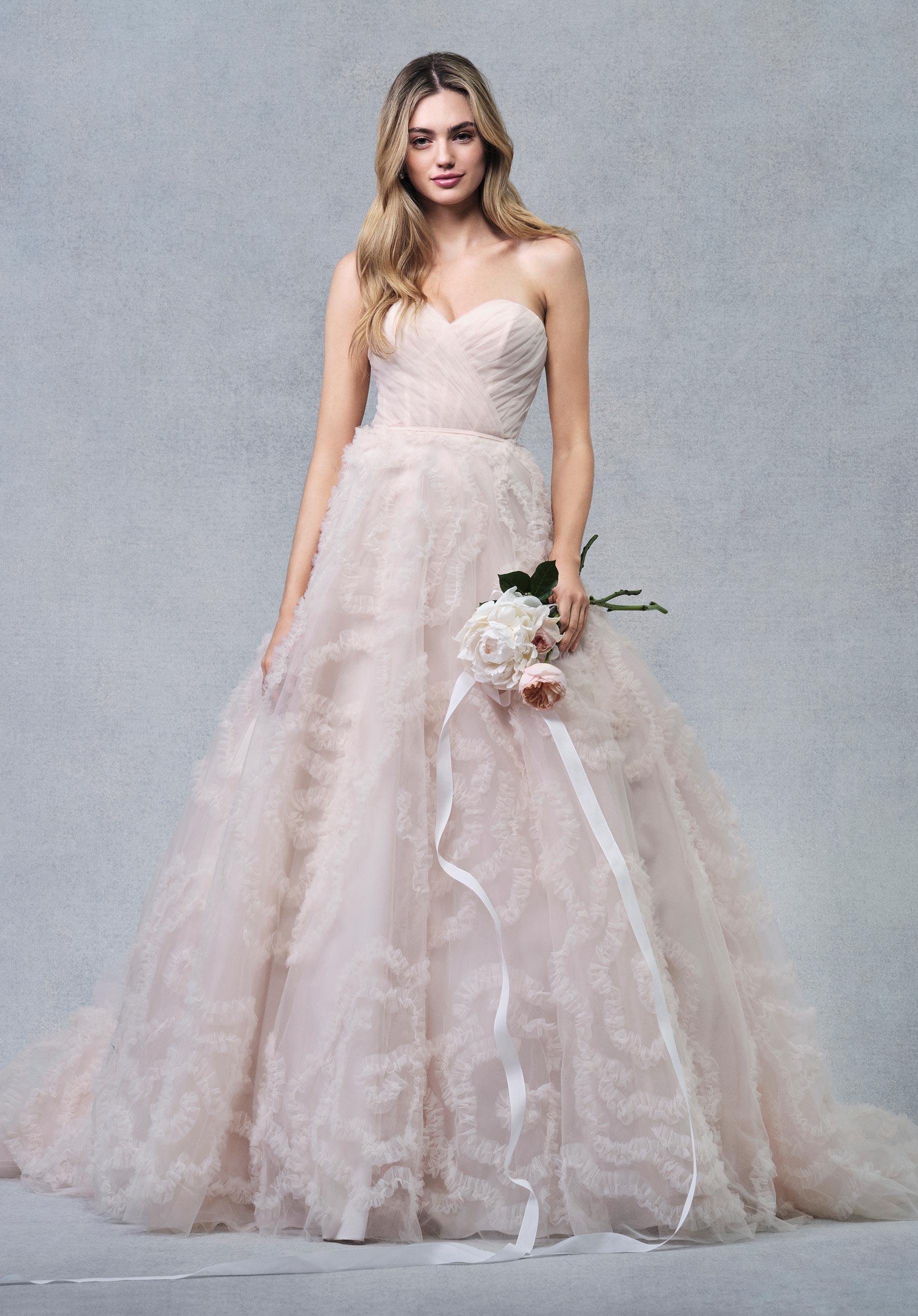 Scout från Morilee i ball gown stil brudklänning