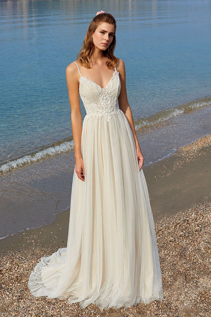 Style – DR342 från Demetrios i a-line stil brudklänning
