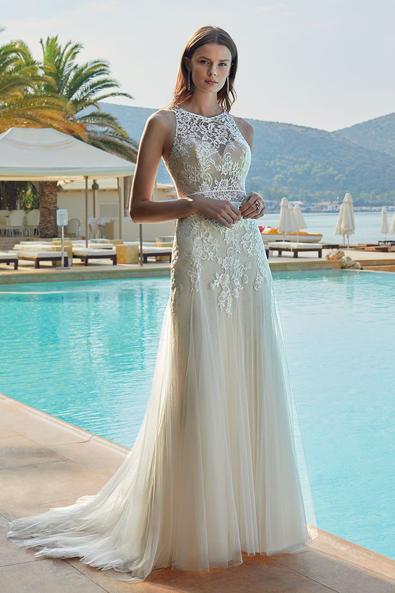 Style – DR348 från Demetrios i a-line stil brudklänning