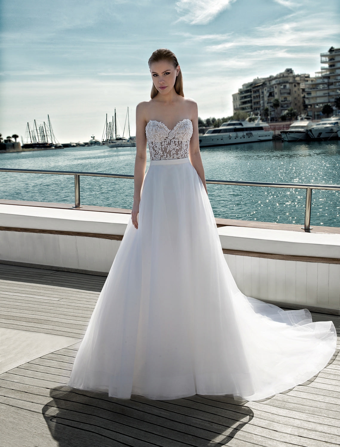 Style DR275T-DR268S från Demetrios i separate skirt, separate top stil brudklänning