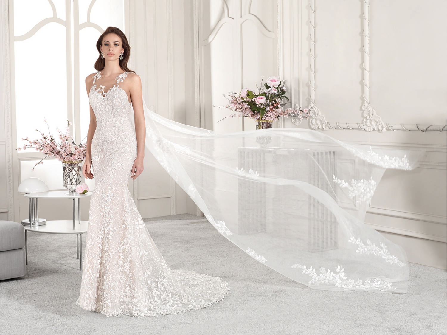 Style 852 från Demetrios i flared stil brudklänning