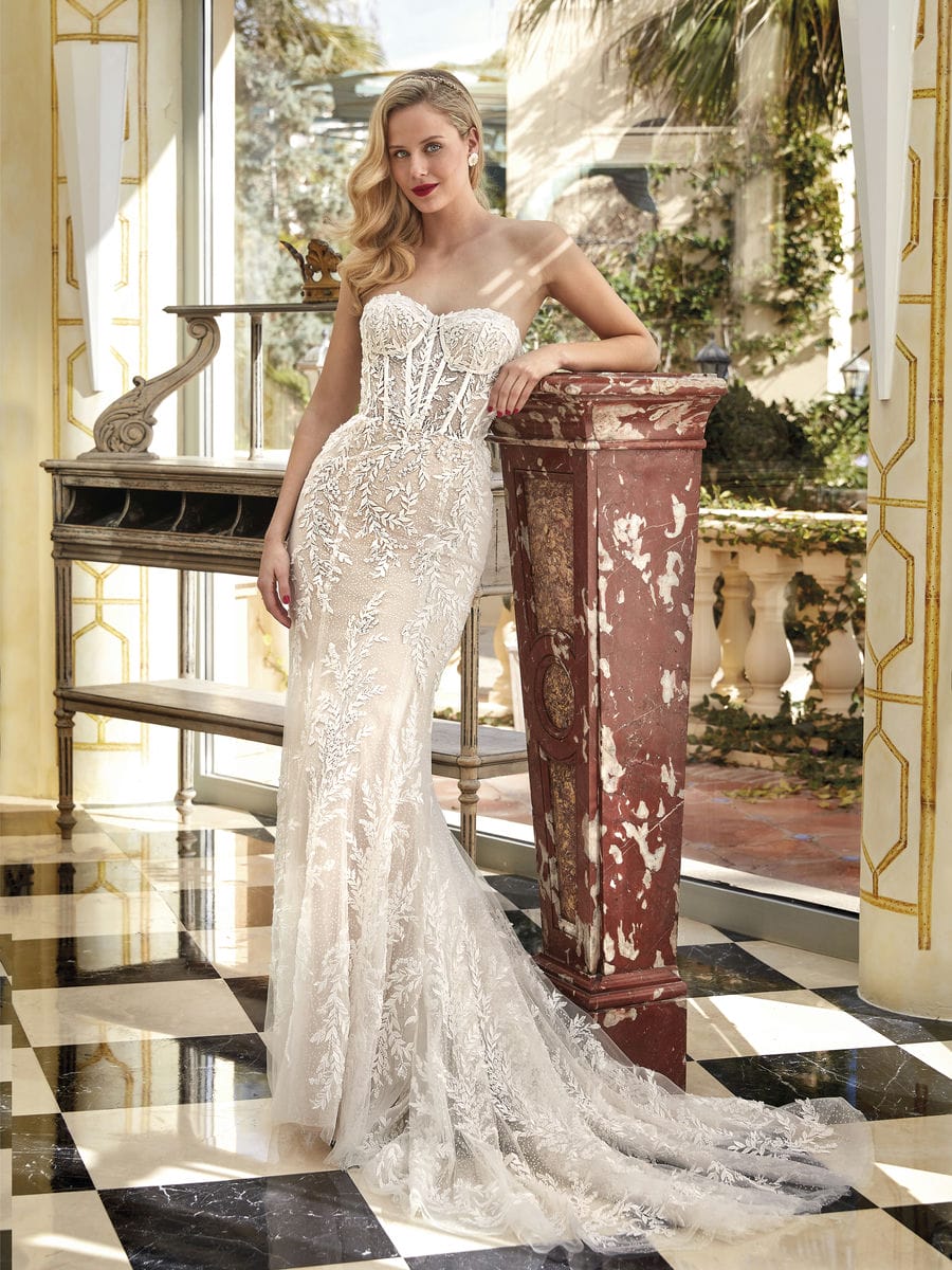 Style 1234 från Demetrios i flared stil brudklänning